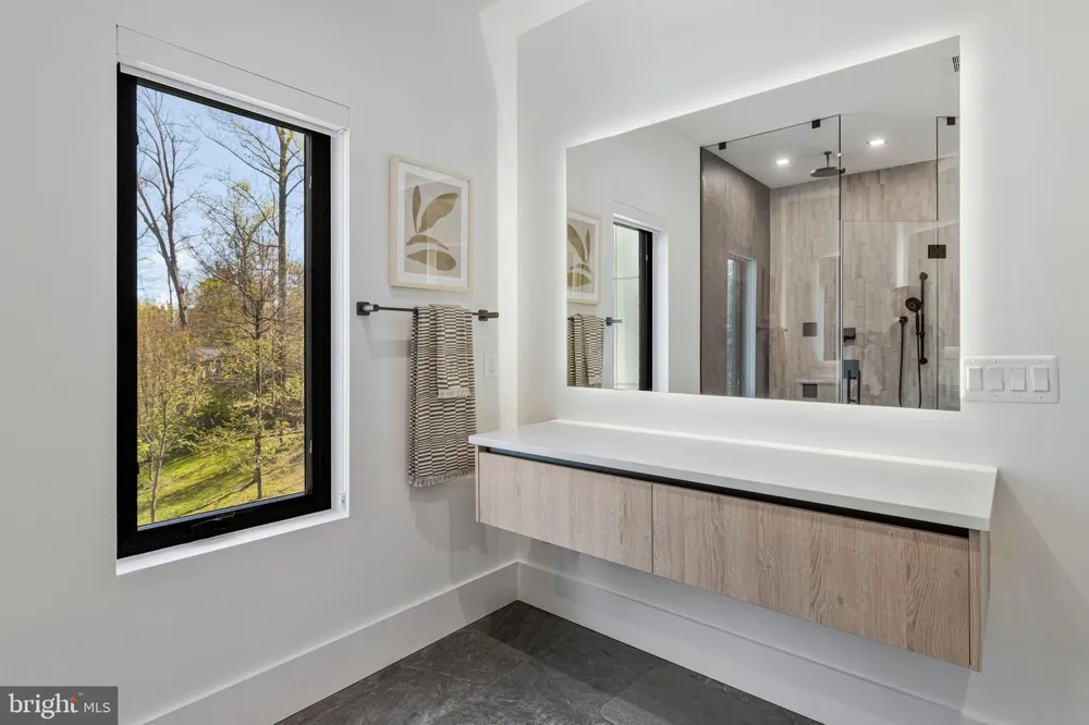 3525 GLENBROOK ROAD Fairfax, VA 22031