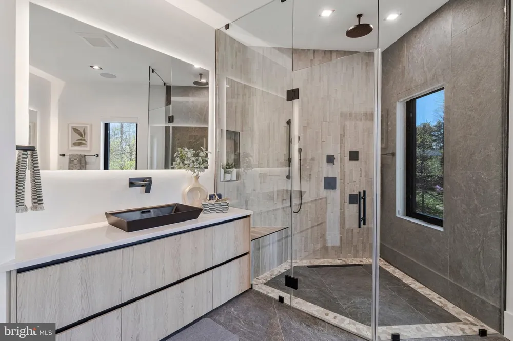 3525 GLENBROOK ROAD Fairfax, VA 22031