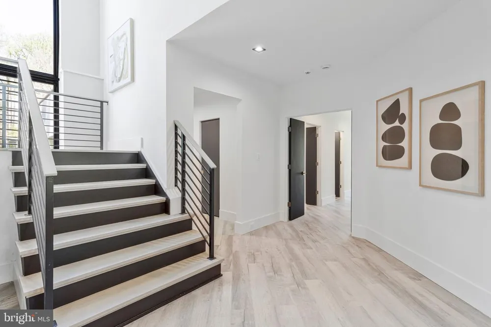 3525 GLENBROOK ROAD Fairfax, VA 22031