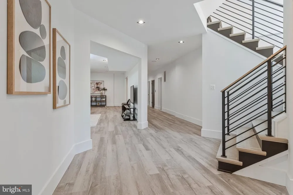 3525 GLENBROOK ROAD Fairfax, VA 22031