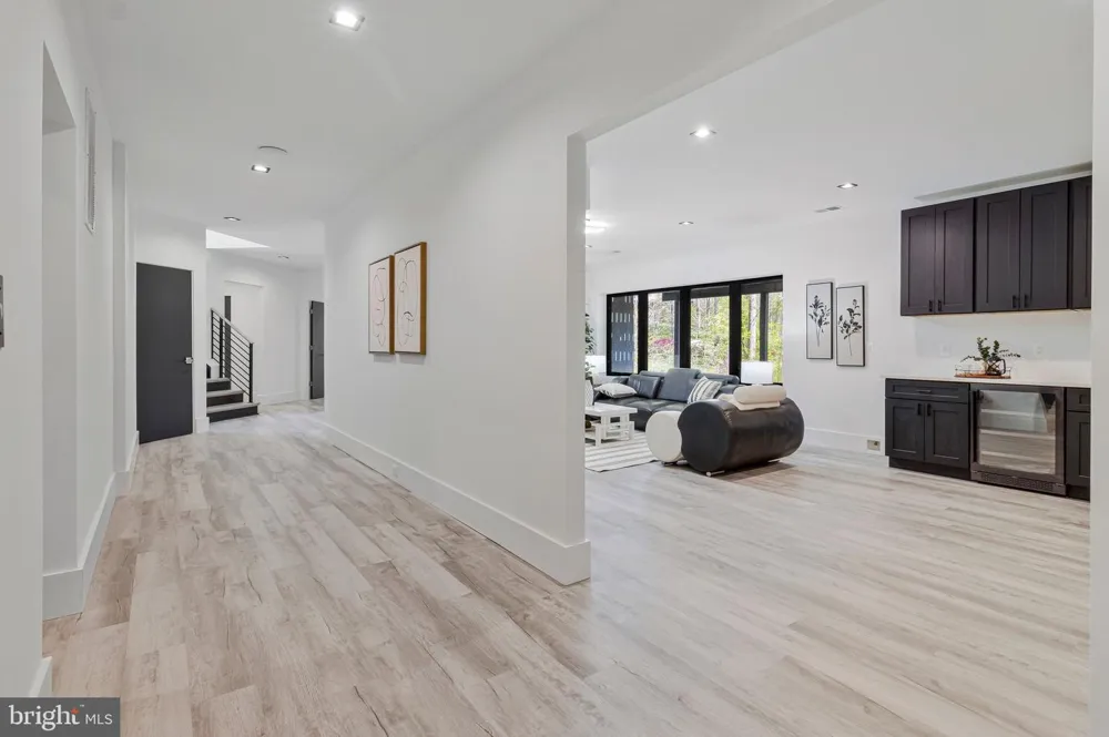 3525 GLENBROOK ROAD Fairfax, VA 22031