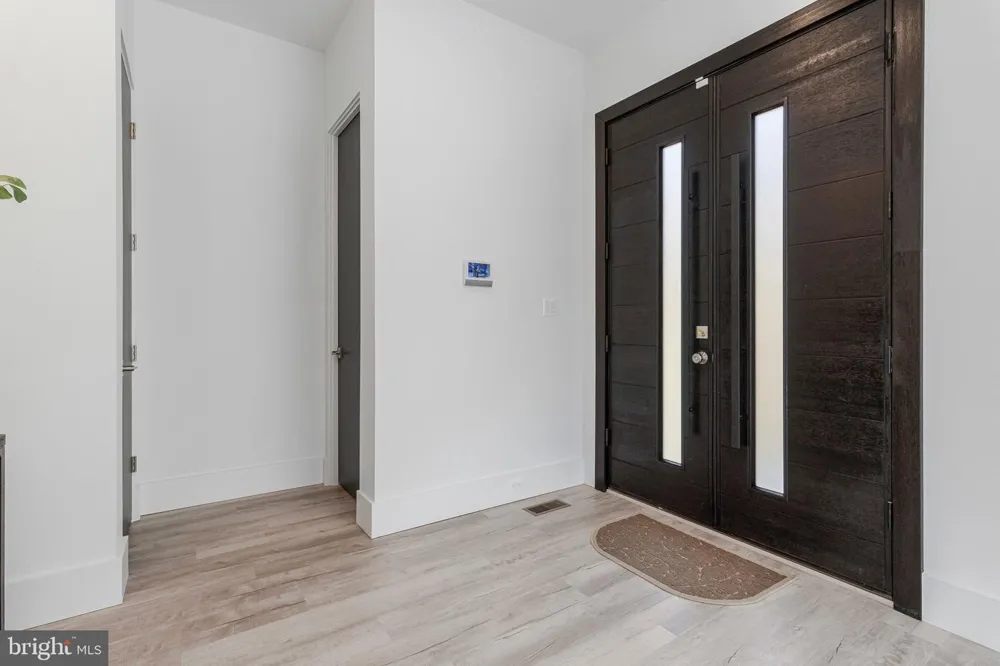 3525 GLENBROOK ROAD Fairfax, VA 22031