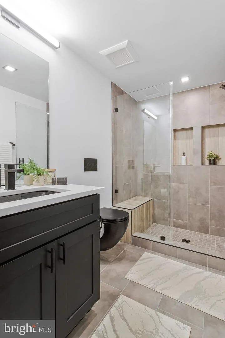 3525 GLENBROOK ROAD Fairfax, VA 22031