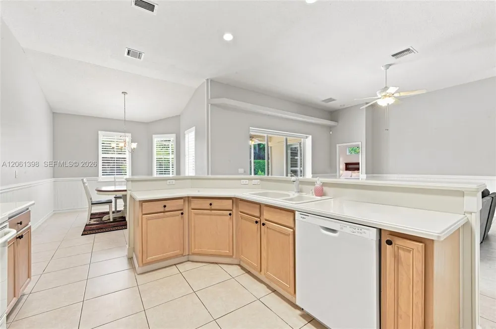4025 SW Chablis St SW Vero Beach, FL 32968
