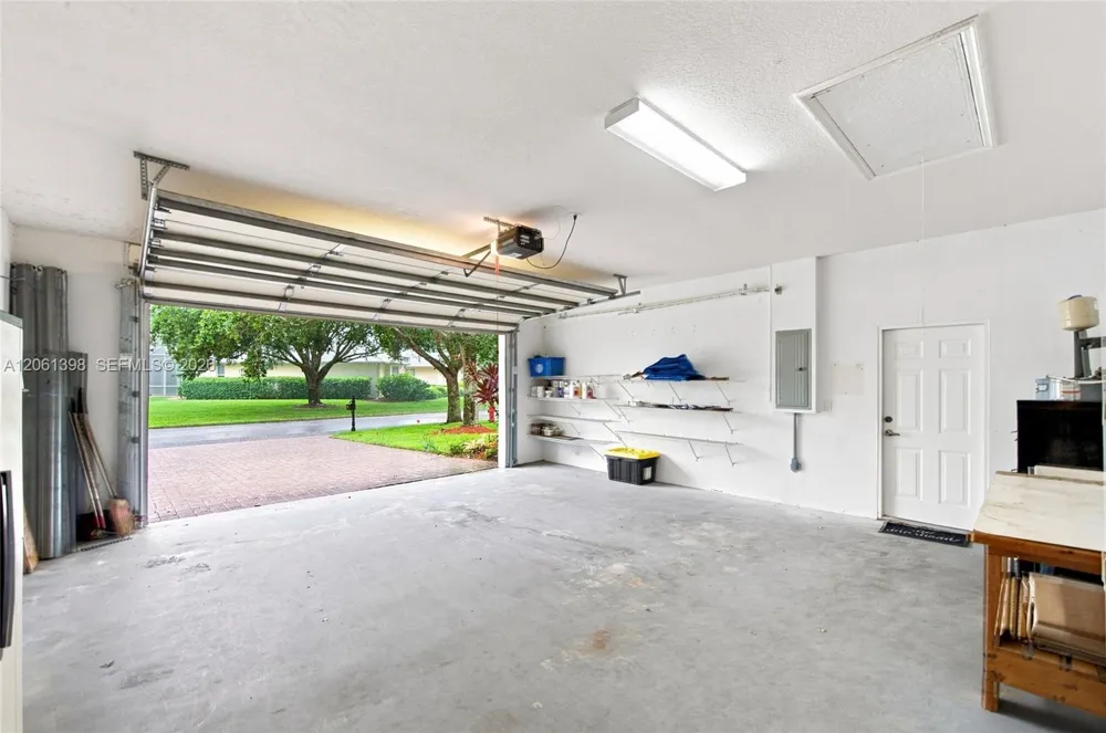 4025 SW Chablis St SW Vero Beach, FL 32968