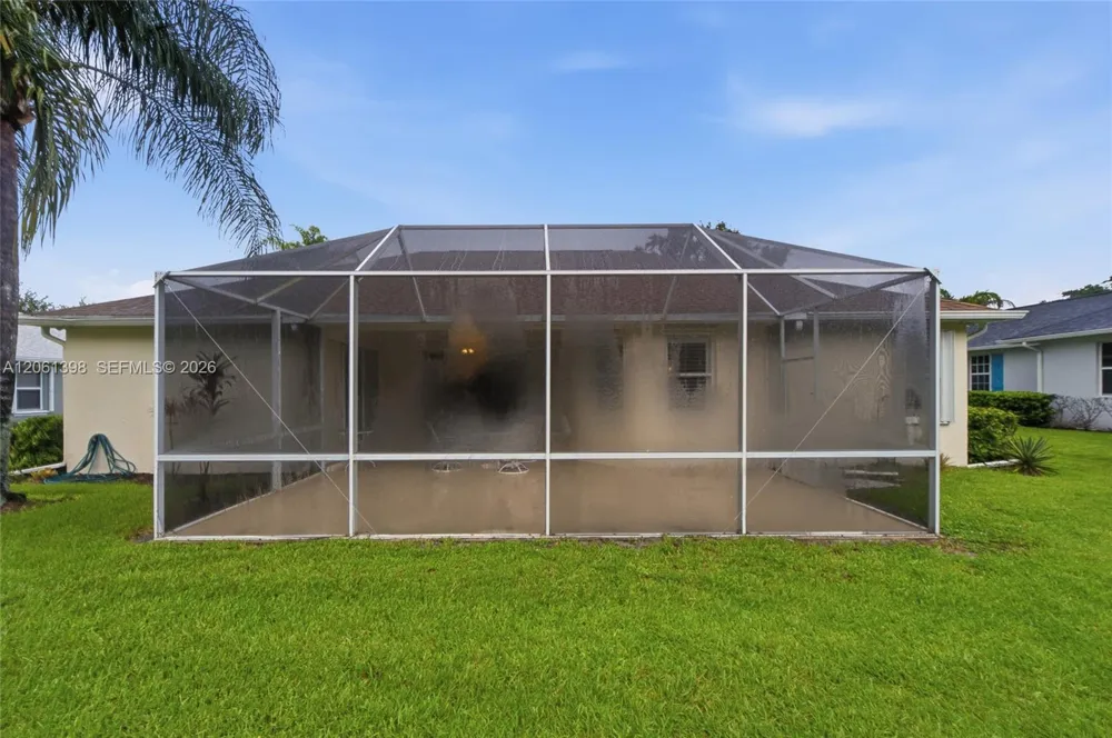 4025 SW Chablis St SW Vero Beach, FL 32968