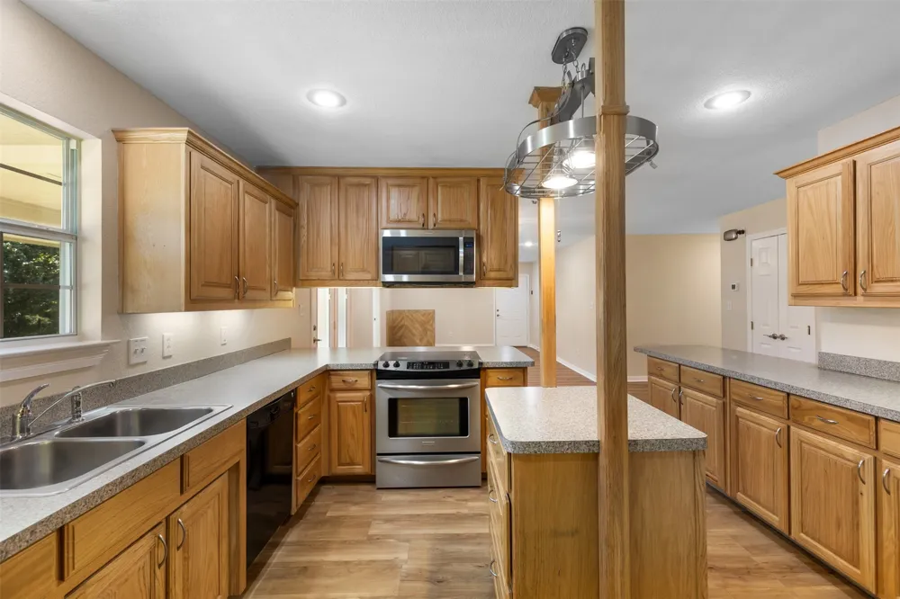 251 Denton Road Gordonville, TX 76245