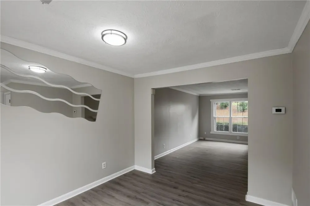 218 Mill Creek Place Roswell, GA 30076
