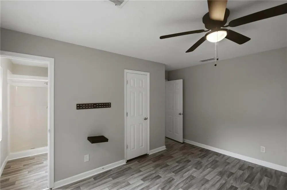 218 Mill Creek Place Roswell, GA 30076