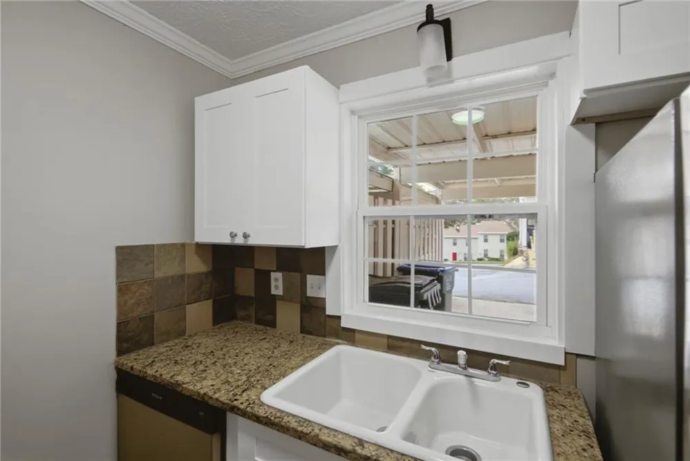 218 Mill Creek Place Roswell, GA 30076