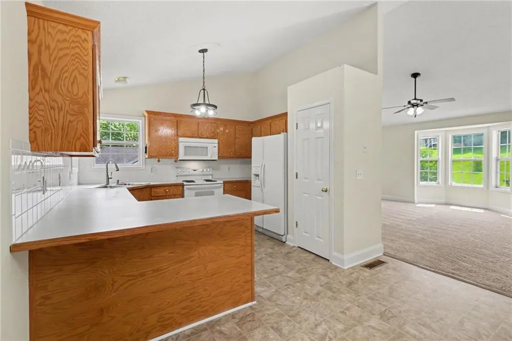 18 Broadlands Drive White, GA 30184
