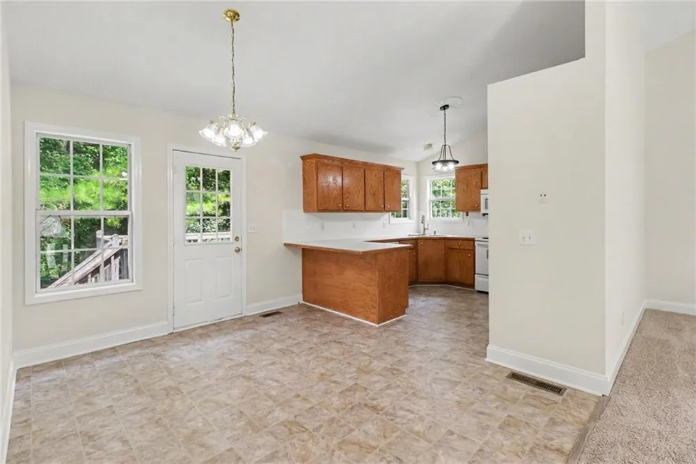 18 Broadlands Drive White, GA 30184