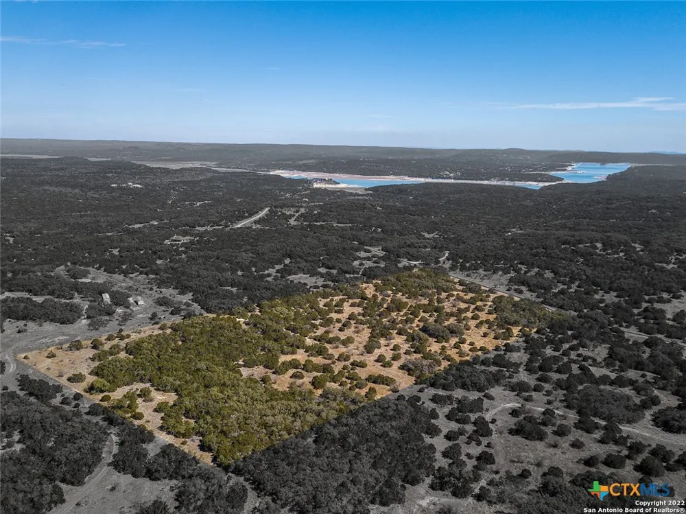 15 PR 2535 Mico, TX 78056