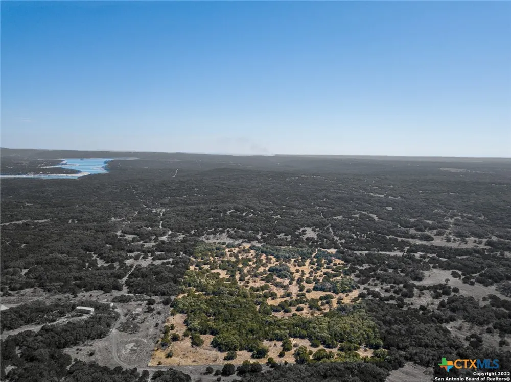 15 PR 2535 Mico, TX 78056