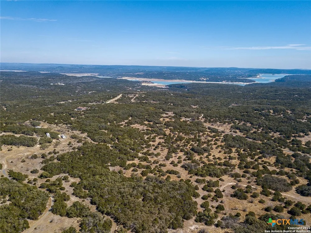 15 PR 2535 Mico, TX 78056