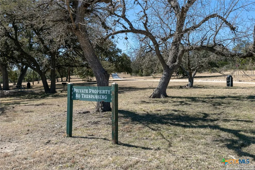 15 PR 2535 Mico, TX 78056