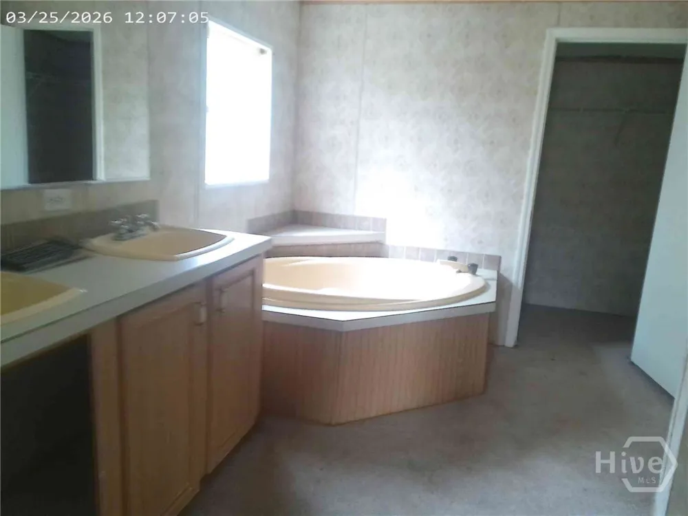 68 Pine Tar Lane NE Ludowici, GA 31316