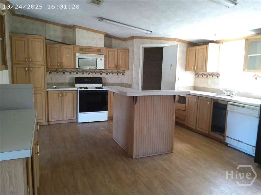 68 Pine Tar Lane NE Ludowici, GA 31316