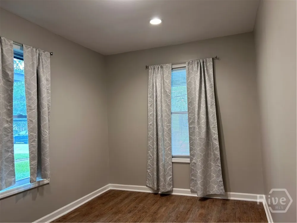 1410 New Castle Street Savannah, GA 31415