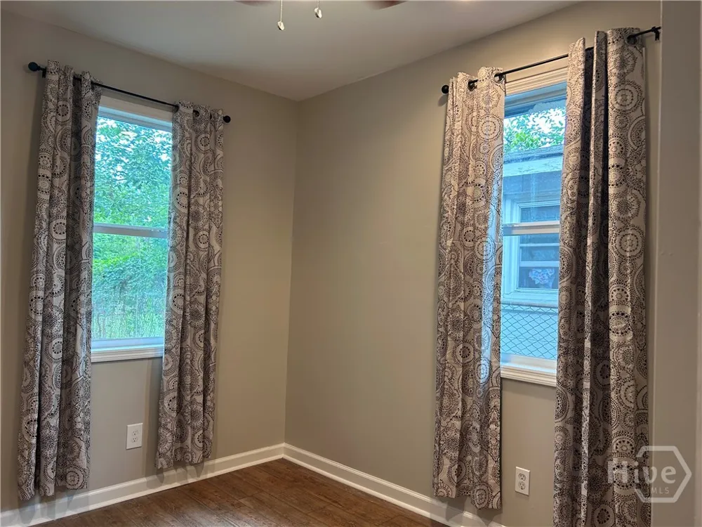 1410 New Castle Street Savannah, GA 31415
