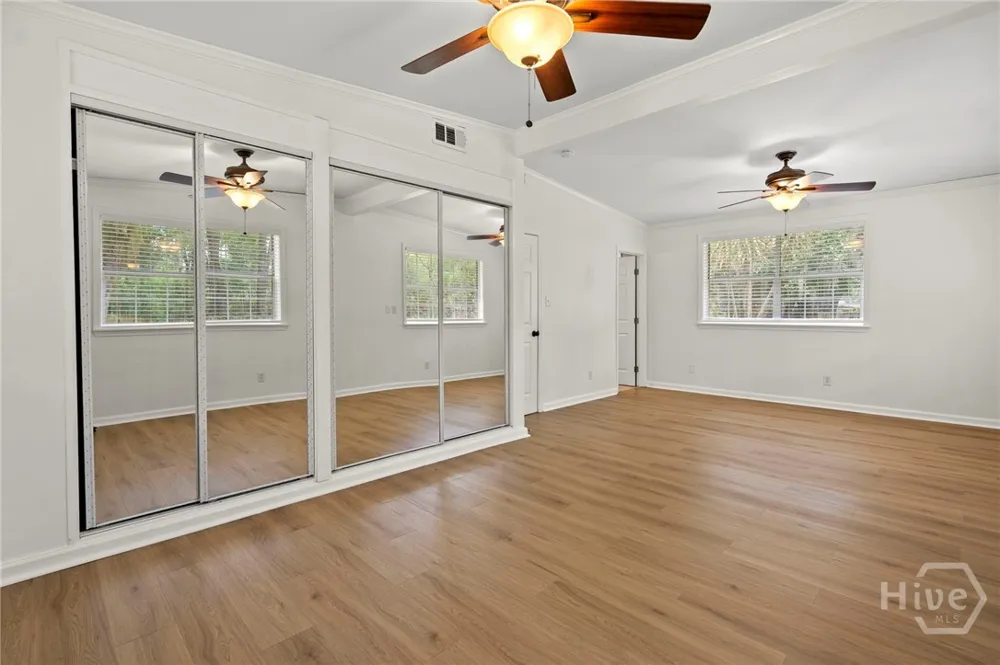 163 North Drive Savannah, GA 31406
