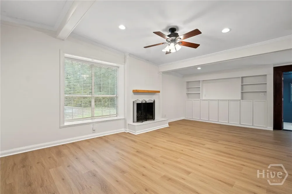 163 North Drive Savannah, GA 31406