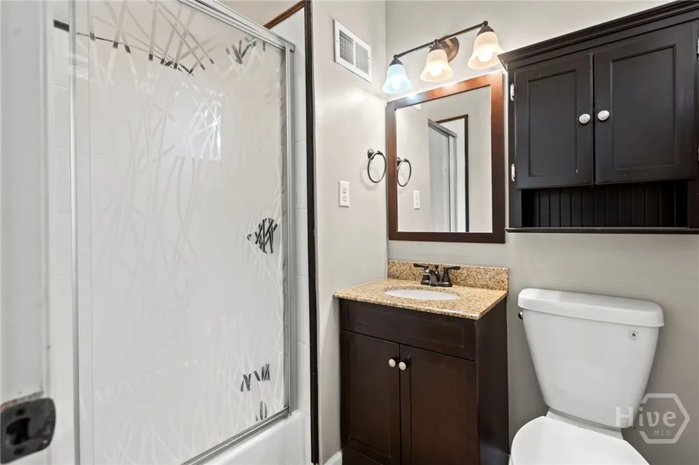 163 North Drive Savannah, GA 31406