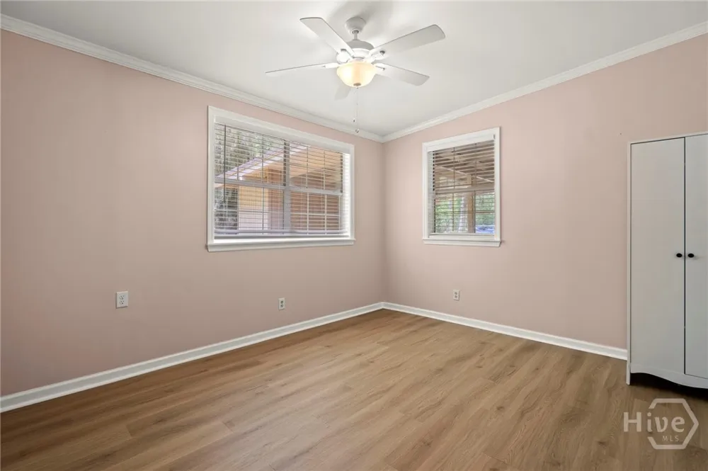 163 North Drive Savannah, GA 31406