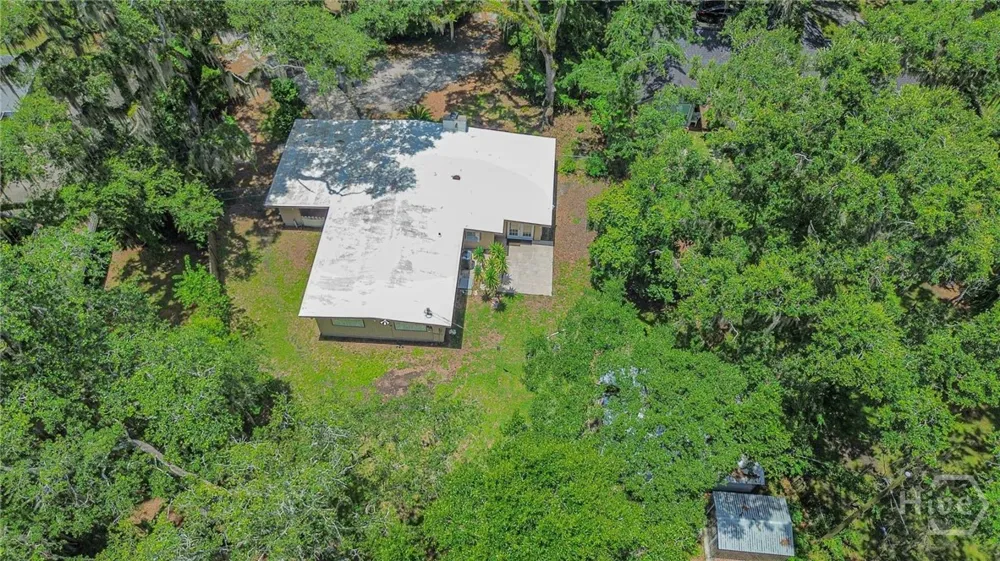 163 North Drive Savannah, GA 31406