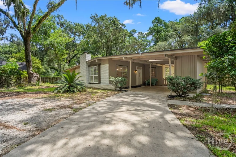 163 North Drive Savannah, GA 31406
