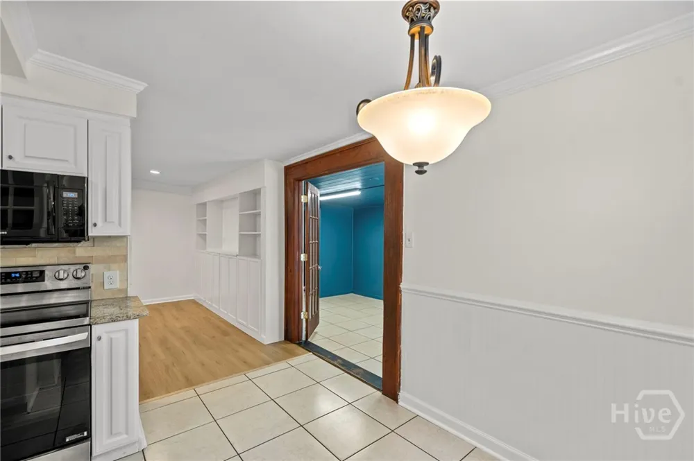 163 North Drive Savannah, GA 31406