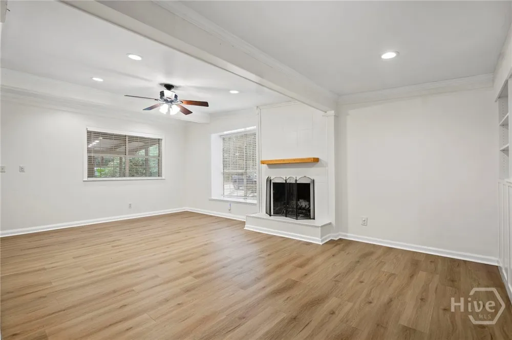 163 North Drive Savannah, GA 31406