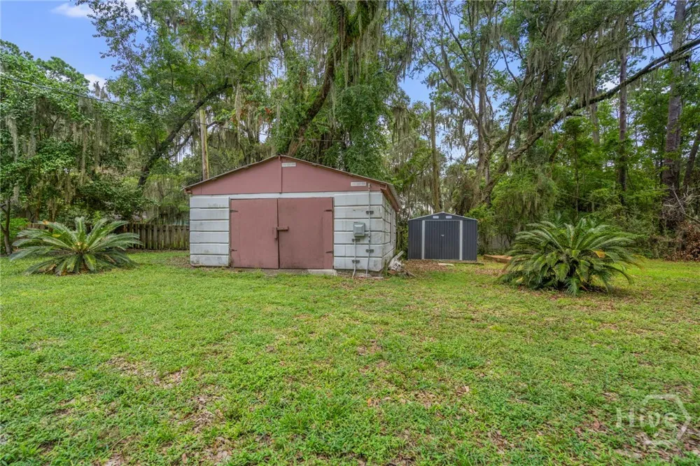 163 North Drive Savannah, GA 31406