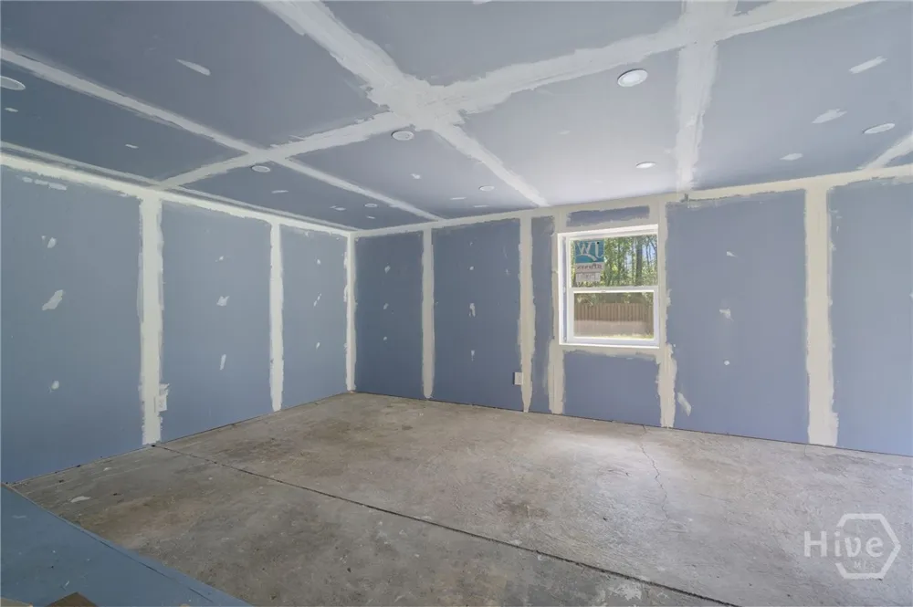 163 North Drive Savannah, GA 31406