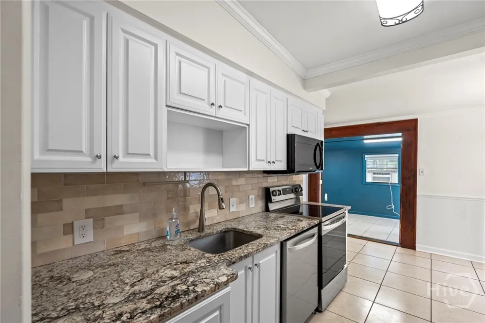 163 North Drive Savannah, GA 31406