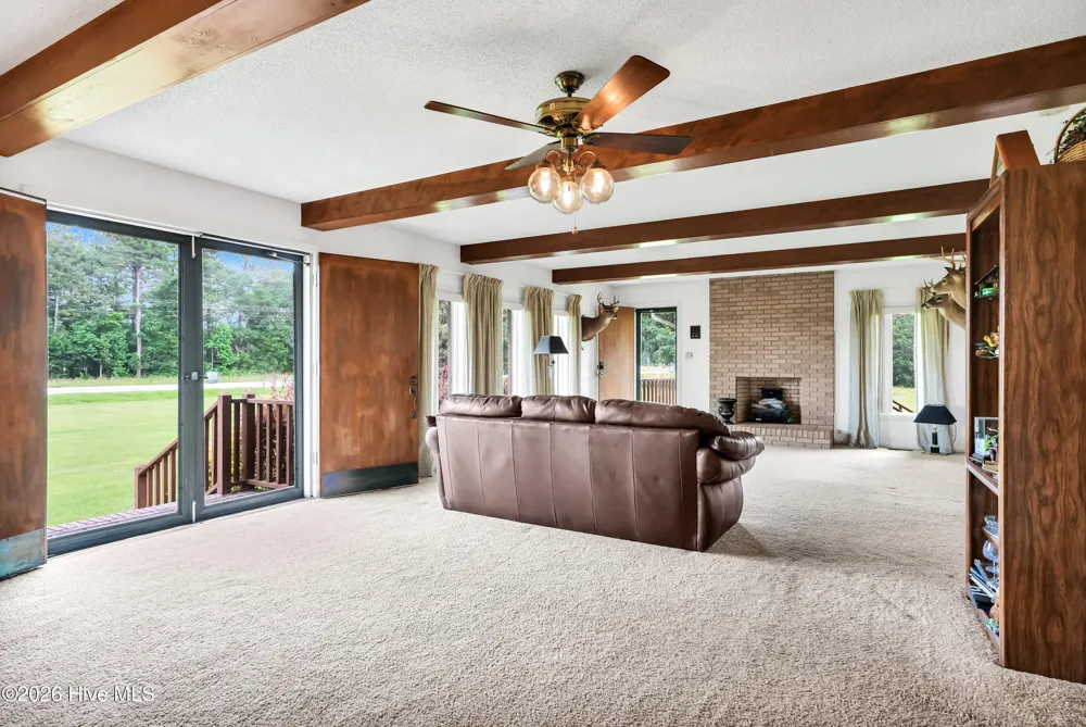 12285 Us Highway 421 Burgaw, NC 28425
