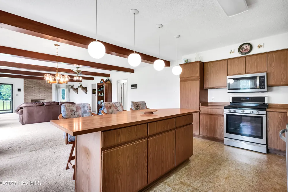 12285 Us Highway 421 Burgaw, NC 28425