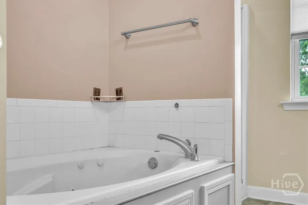 256 Savannah Lane Richmond Hill, GA 31324