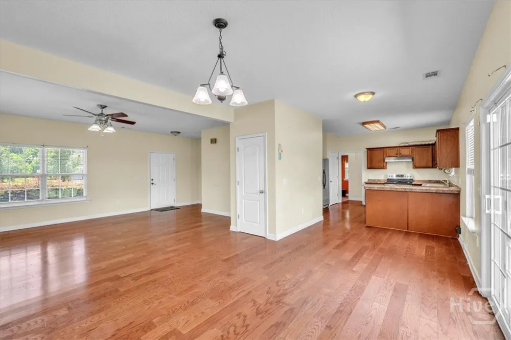 256 Savannah Lane Richmond Hill, GA 31324