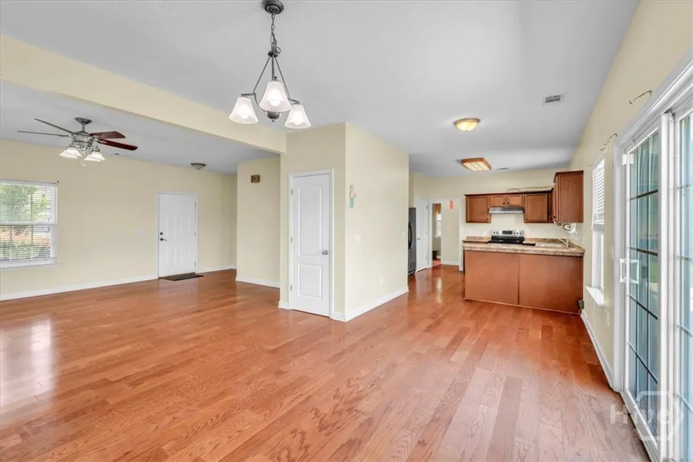 256 Savannah Lane Richmond Hill, GA 31324
