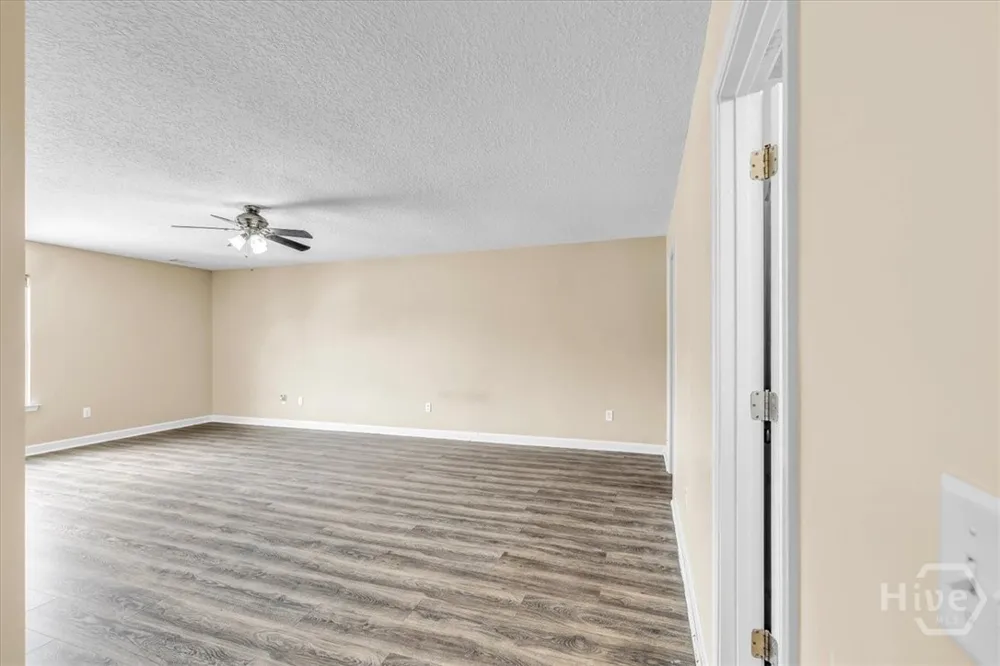 256 Savannah Lane Richmond Hill, GA 31324