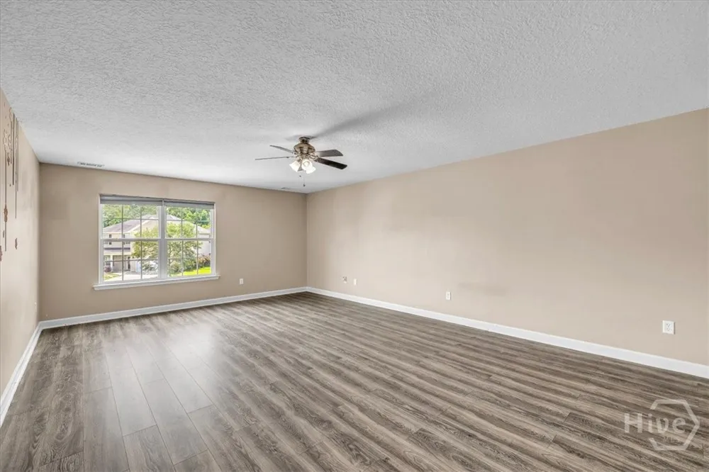256 Savannah Lane Richmond Hill, GA 31324