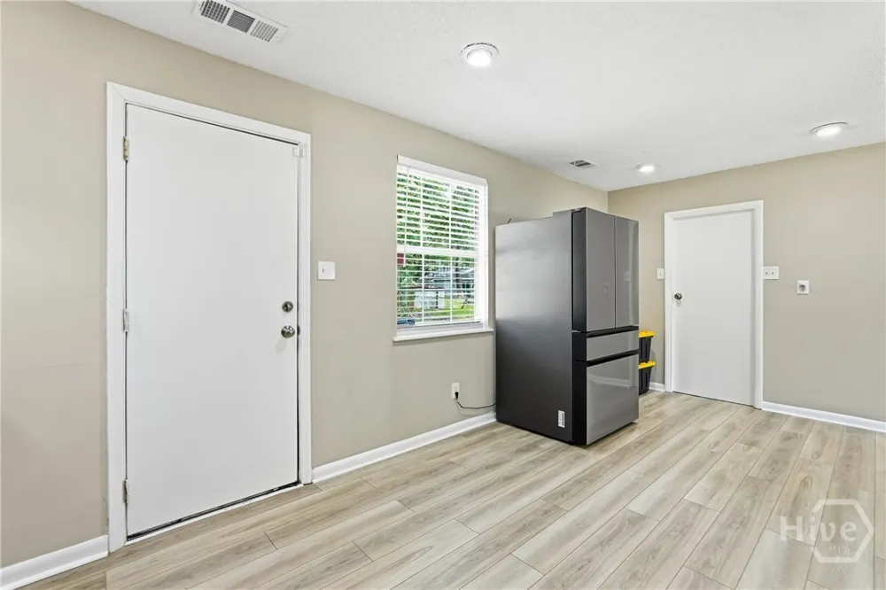 5616 Jan Street Savannah, GA 31406