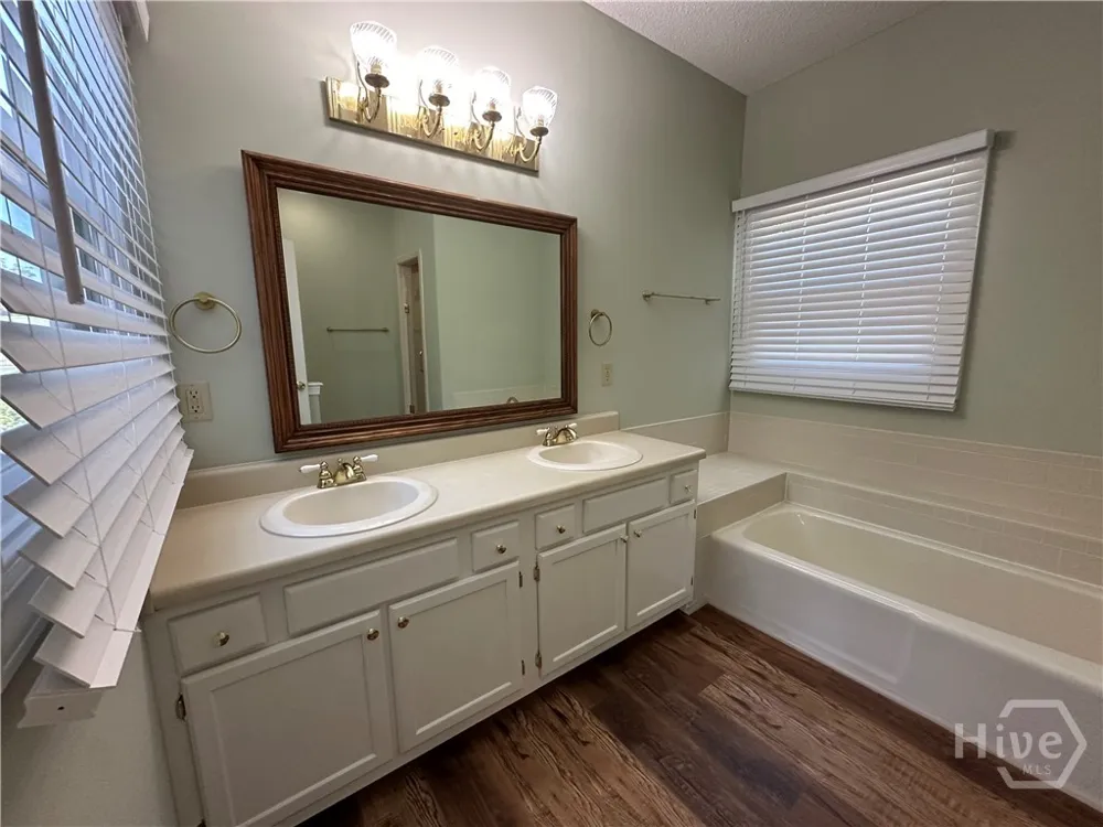 11 Morningside Drive Savannah, GA 31410