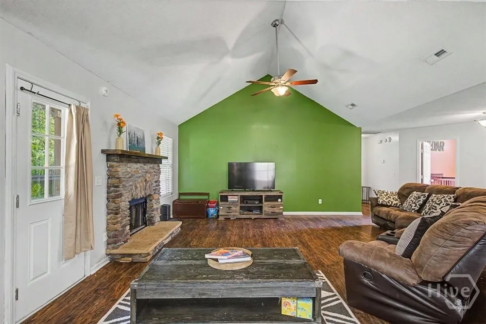 503 Creekview Drive Hinesville, GA 31313