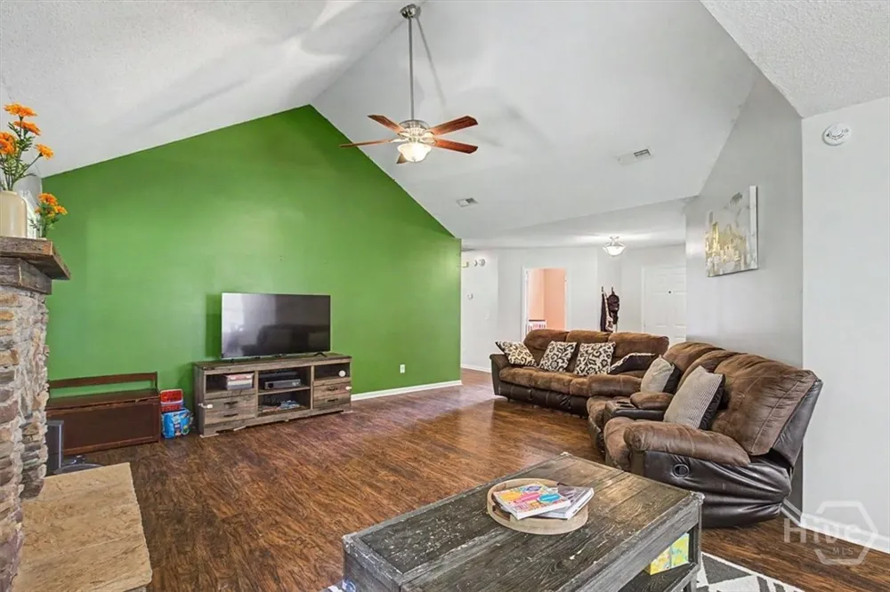 503 Creekview Drive Hinesville, GA 31313