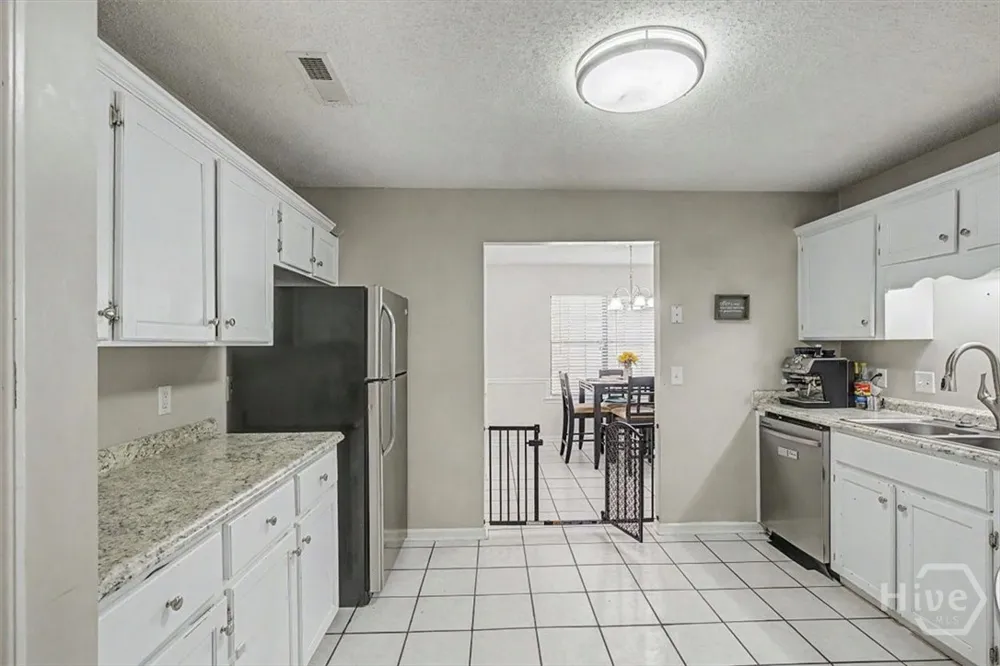 503 Creekview Drive Hinesville, GA 31313
