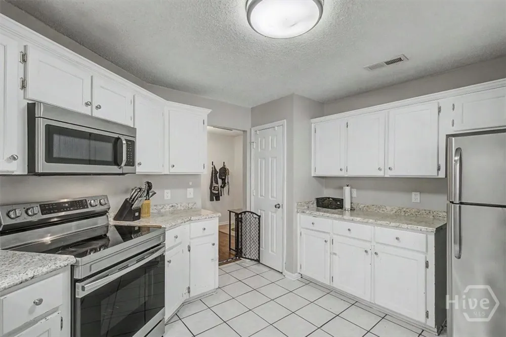 503 Creekview Drive Hinesville, GA 31313
