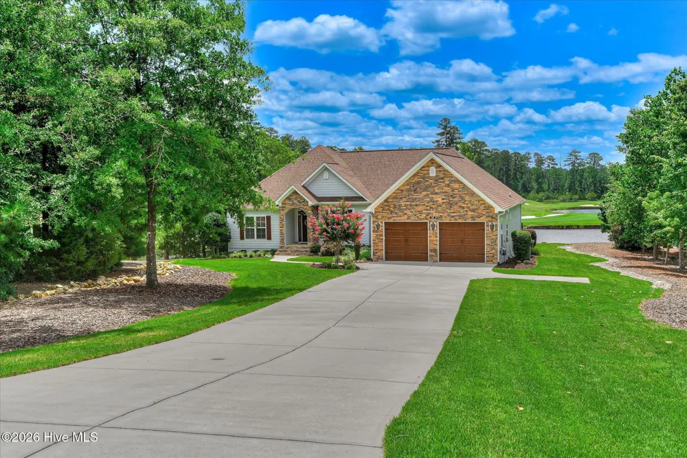 139 Laurens Drive Mccormick, SC 29835