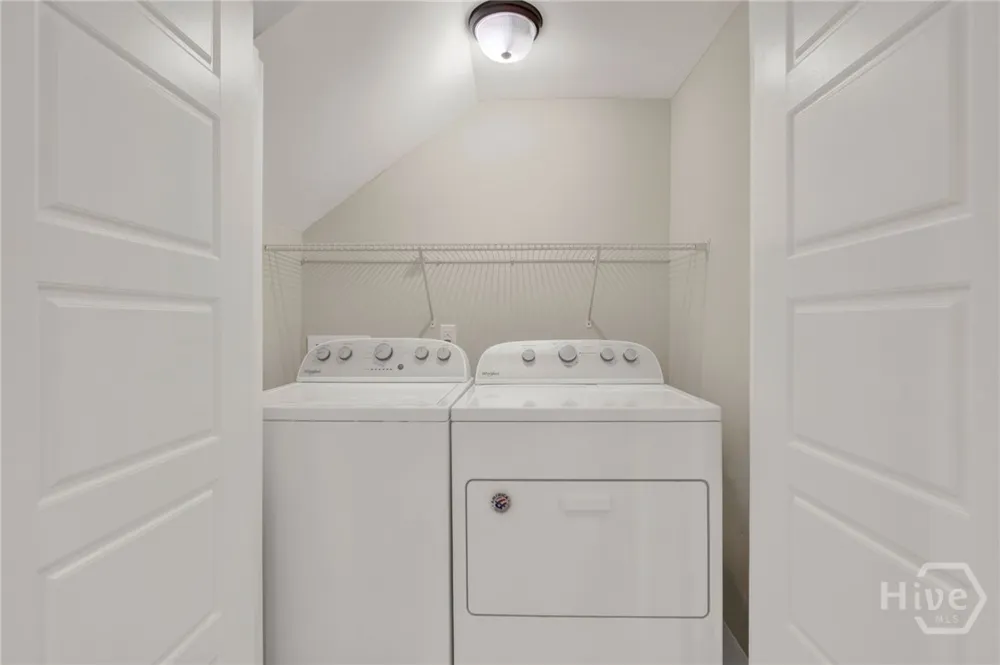 856 E 35th Street Savannah, GA 31401